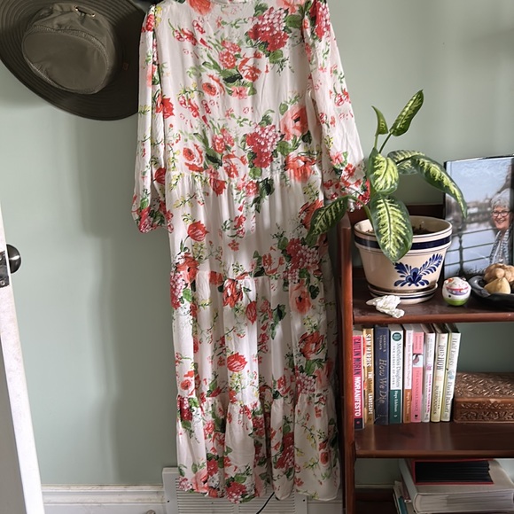 Zara Statement Floral Dress - Picture 6 of 9